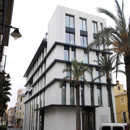 Caixa Ontinyent invertirá 1,8 millones de euros en obras sociales