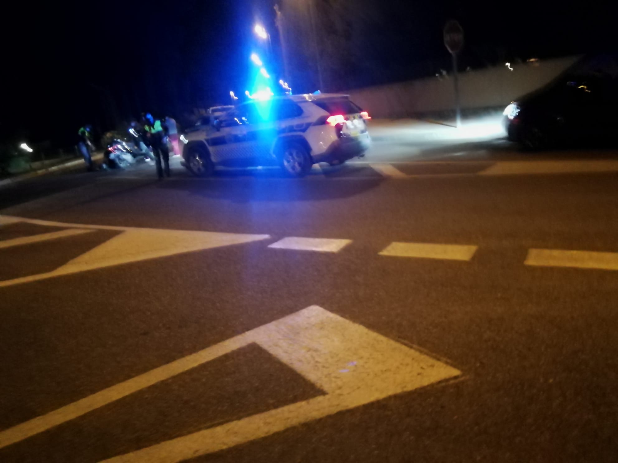 Un conductor de cotxe atropella i fereix al d'una motocicleta i es fuga El Periòdic d'Ontinyent - Noticies a Ontinyent