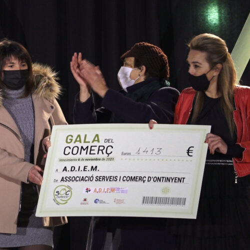 SOC recapta 1.413 euros amb una gala solidària en benefici d’ADIEM