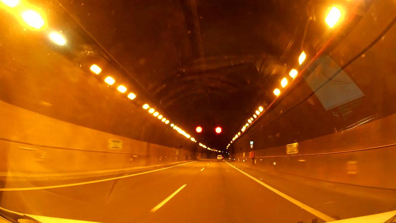 Un conductor en sentido contrario dentro del túnel de l'Olleria El Periódico de Ontinyent - Noticias en Ontinyent