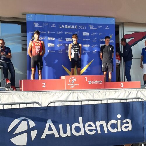 L’ontinyentí  Héctor Tolsá es corona amb el plata al triatló Europeu Youth de La Baule