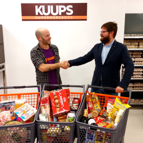 Kuups Supermercats regala un carro de la compra valorat en 150 €