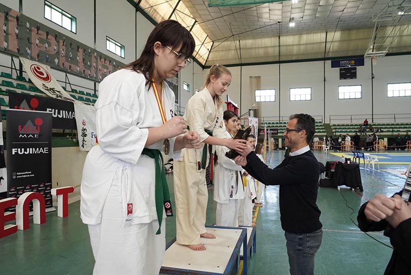El XLII Campionat d’Espanya de Shinkyokushinkai reuneix karatekes de tota Espanya a Ontinyent El Periòdic d'Ontinyent - Noticies a Ontinyent