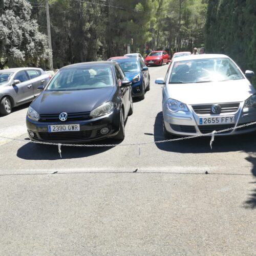 El vecindario del Pou Clar se queda sin poder entrar en casa