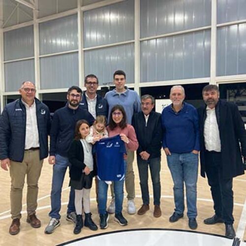 L’Ontinyent Club de Bàsquet celebra un partit solidari a benefici d’El Somni de Laia