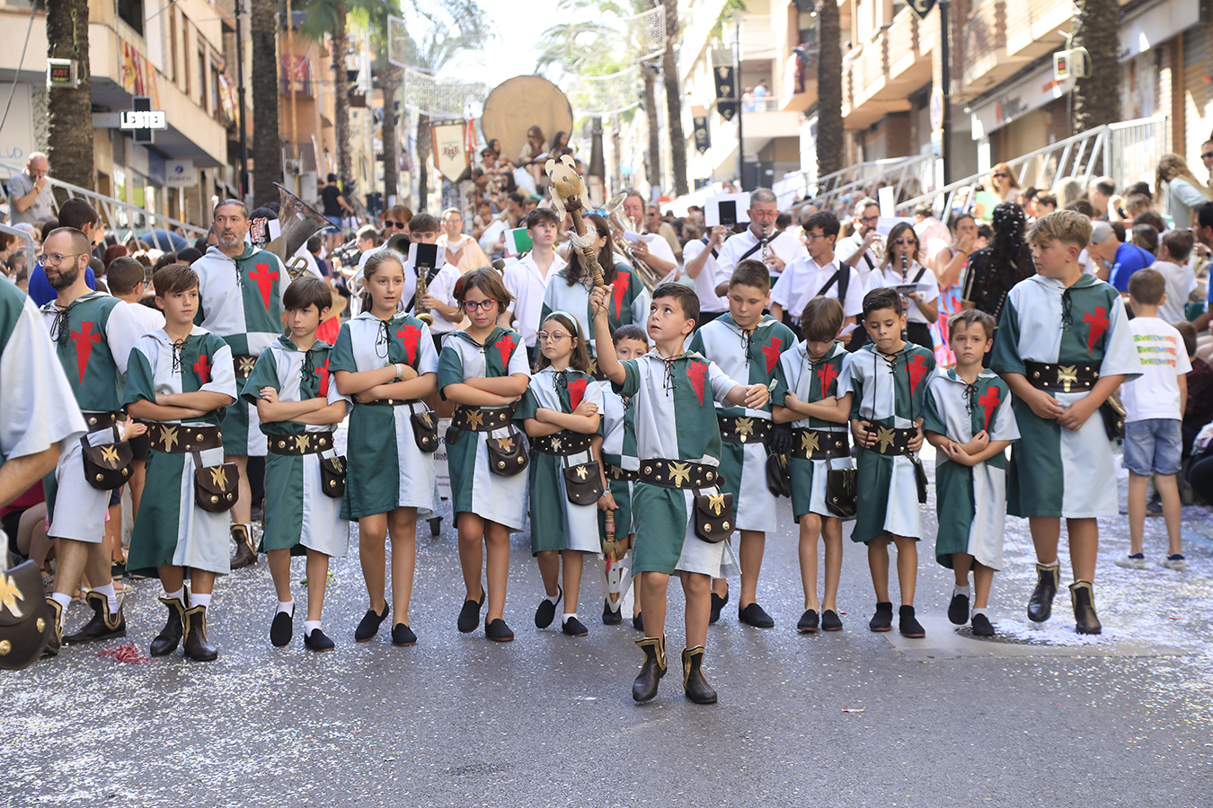 La respuesta de los colegios de Ontinyent al Desfile del Medio Año Infantil El Periódico de Ontinyent - Noticias en Ontinyent