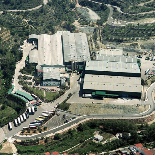 Damm absorbe a una de las mayores empresas del Valle de Albaida