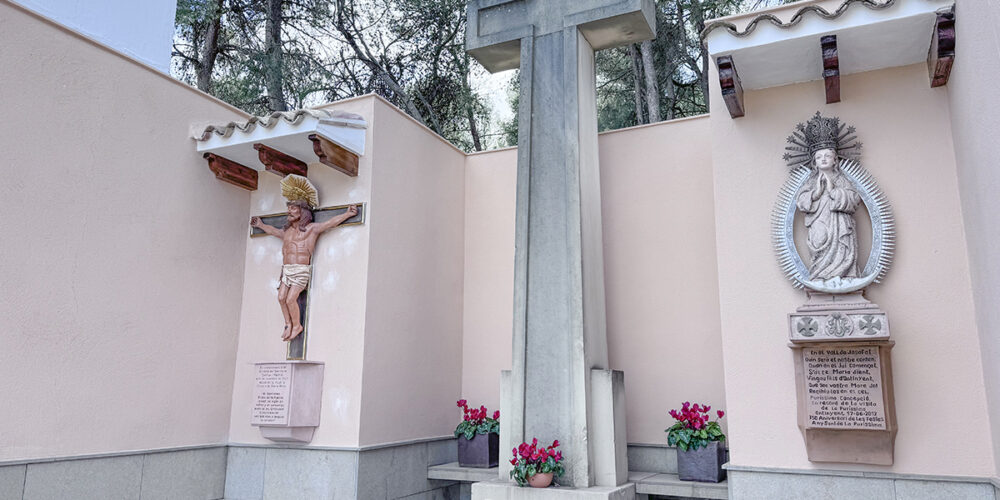 Així és la reproducció del Crist de l’Agonia al Cementeri