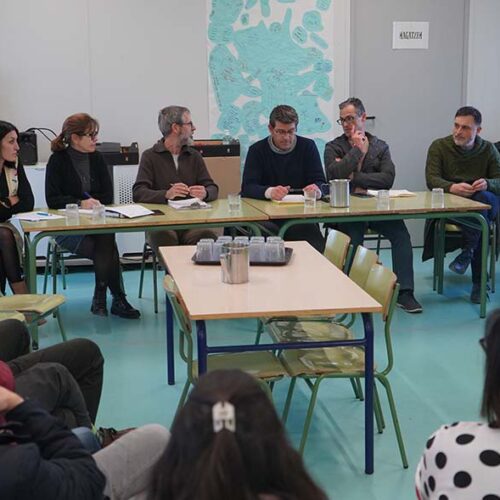 El alcalde y la dirección del CEIP Martínez Valls se reunirán con el consejero de Educación para abordar la situación del centro