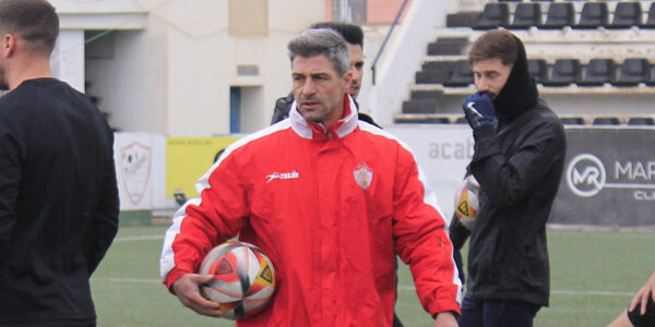 Roberto Bas renova i continuarà sent l’entrenador de l’Ontinyent