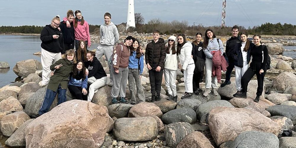 El Colegio Pureza de María dejan huella ecológica en Estonia