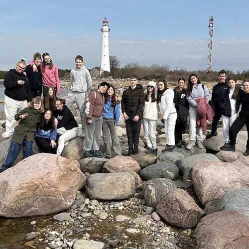 El Colegio Pureza de María dejan huella ecológica en Estonia