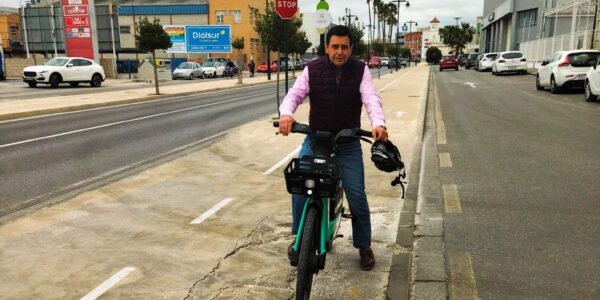 El PSPV de Ontinyent denuncia la falta de mantenimiento de los carriles bici