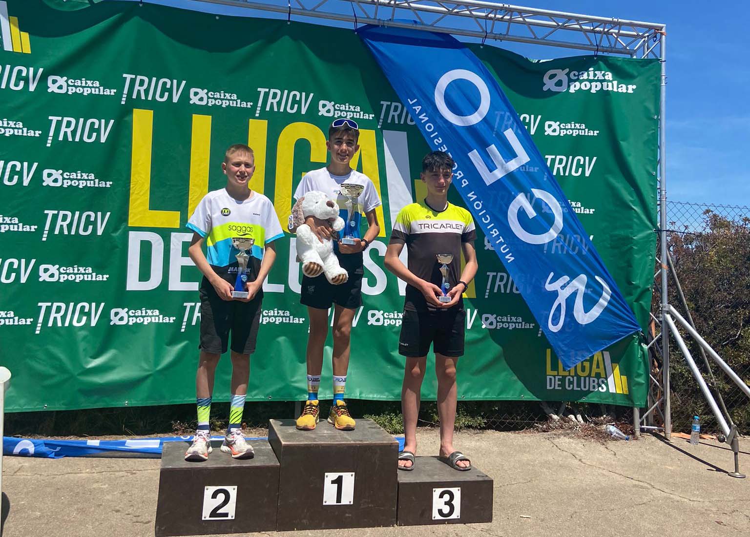 Escolars i adults del Triatló Ontinyent tornen a la competició amb el Triatló de Bétera El Periòdic d'Ontinyent - Noticies a Ontinyent