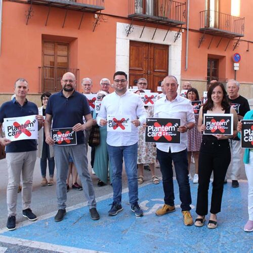 Baldoví presenta a Ontinyent la campanya de Compromís per denunciar les retallades del PP i Vox en un any