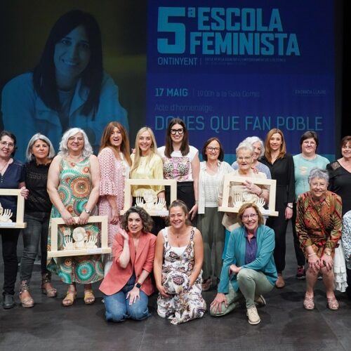 Quatre dones “que fan poble” homenatjades en l’Escola Feminista