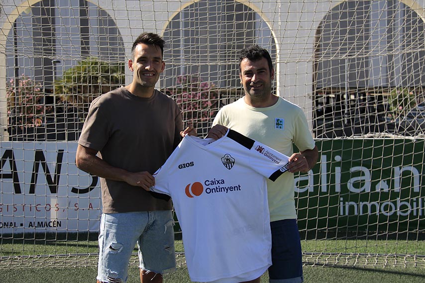 El primer fitxatge per a il·lusionar: torna el golejador Casti El Periòdic d'Ontinyent - Noticies a Ontinyent