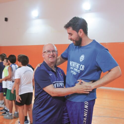 Ontinyent CB: una passió en comú i una amistat que trenca totes les barreres