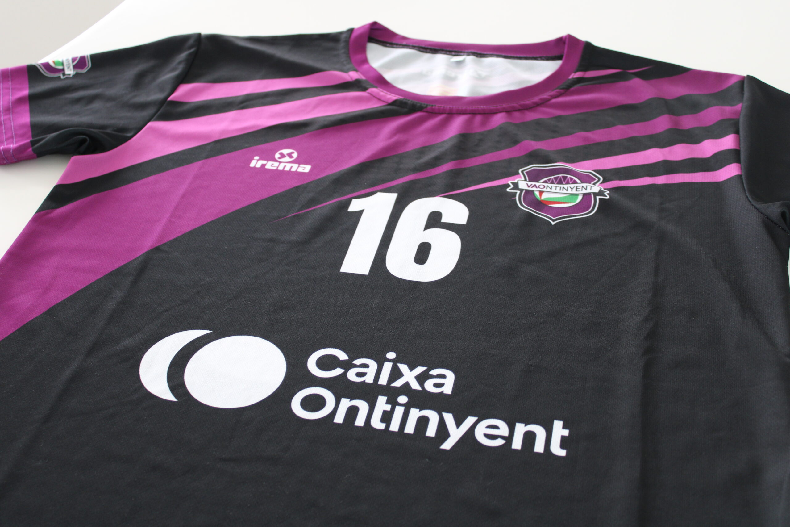 Caixa Ontinyent renova el conveni amb el Club Voleibol Ontinyent El Periòdic d'Ontinyent - Noticies a Ontinyent