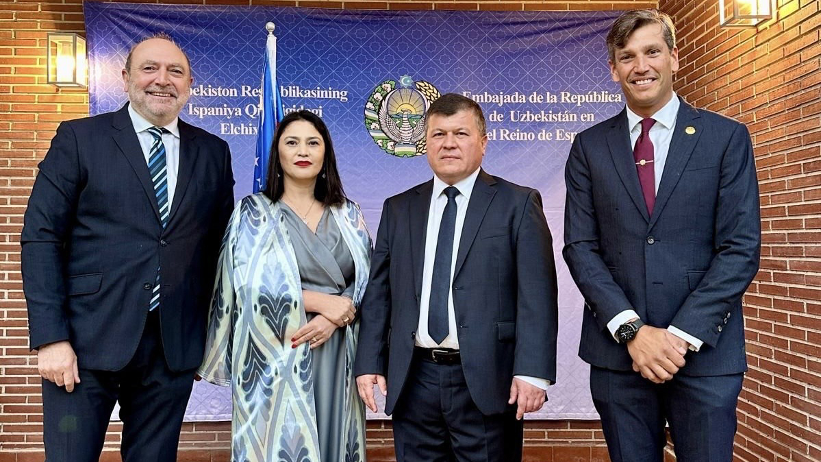 Uzbekistan celebra la Declaració Internacional d'Ontinyent El Periòdic d'Ontinyent - Noticies a Ontinyent