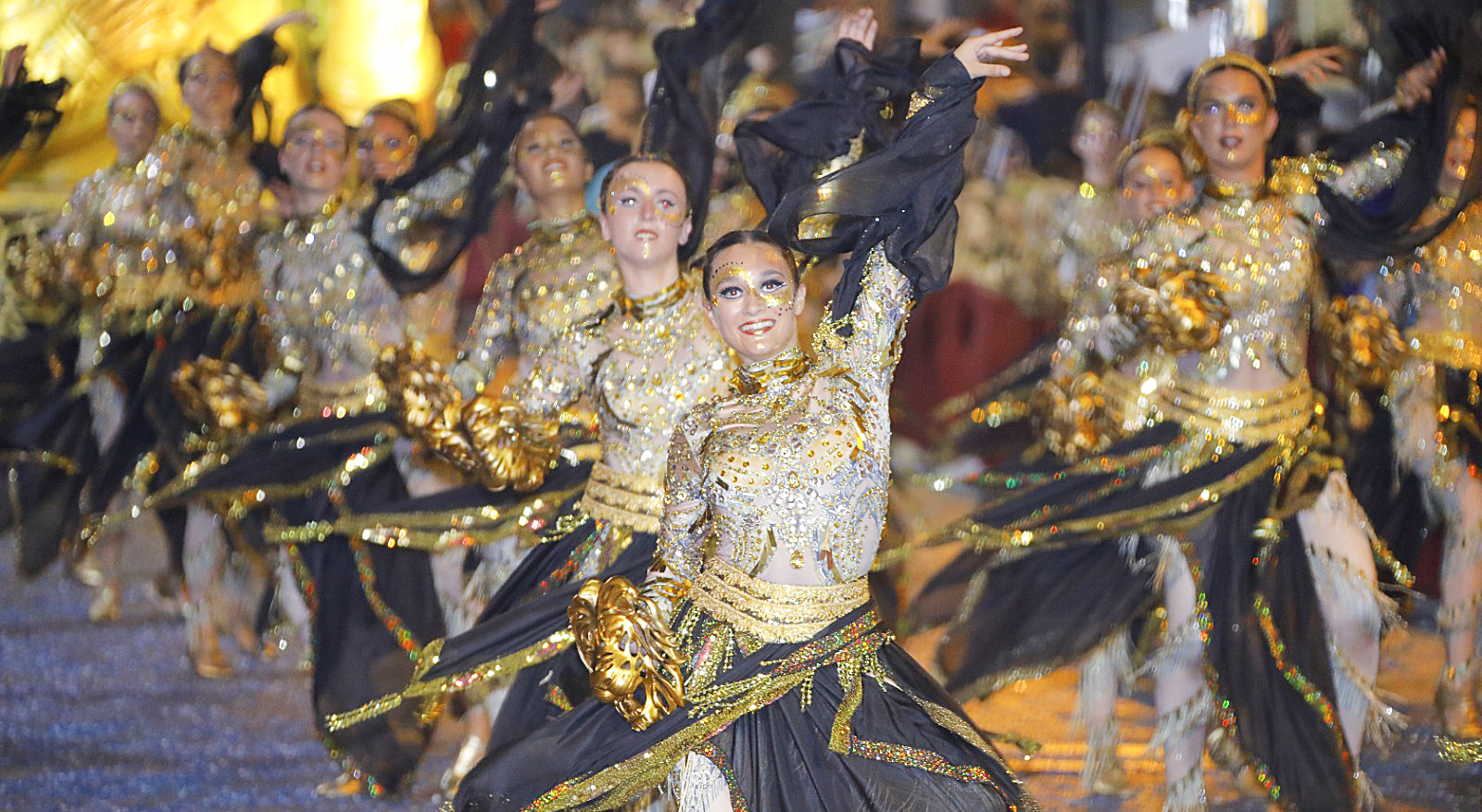 35 ballarines del Ballet Ópera, en la gala d’elecció de les Falleres Majors de València El Periòdic d'Ontinyent - Noticies a Ontinyent