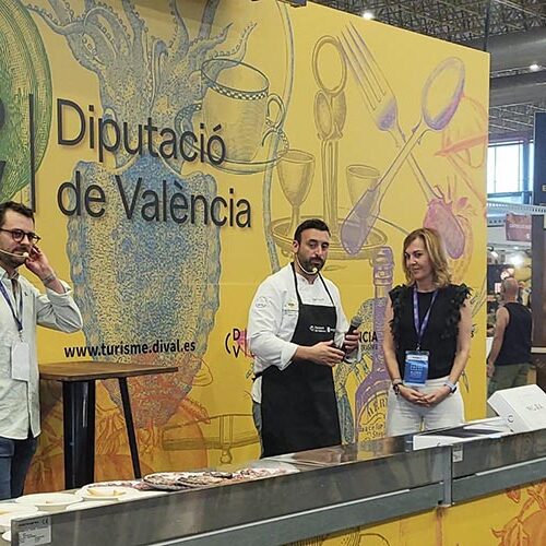 Ontinyent valora en la Fira Gastronòmica d’Alacant els centenaris dolços de la pastisseria Mora