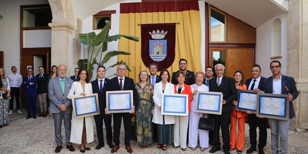 Ontinyent reconeix les persones i entitats premiades pel 9 d’Octubre