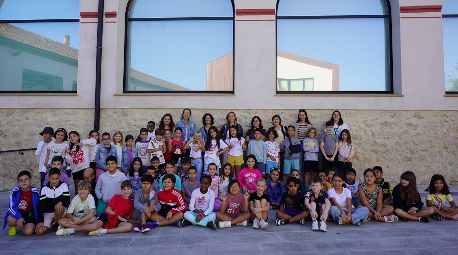 Centenars d’alumnes de primària realitzen visites didàctiques i tallers al Museu del Tèxtil El Periòdic d'Ontinyent - Noticies a Ontinyent