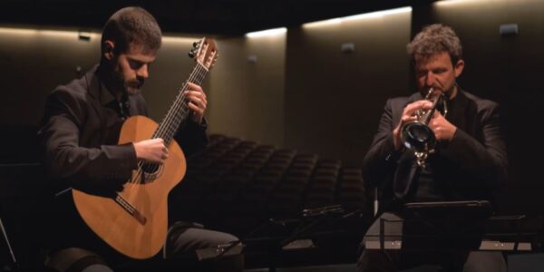 Així d’increïble poden sonar una guitarra i una trompeta