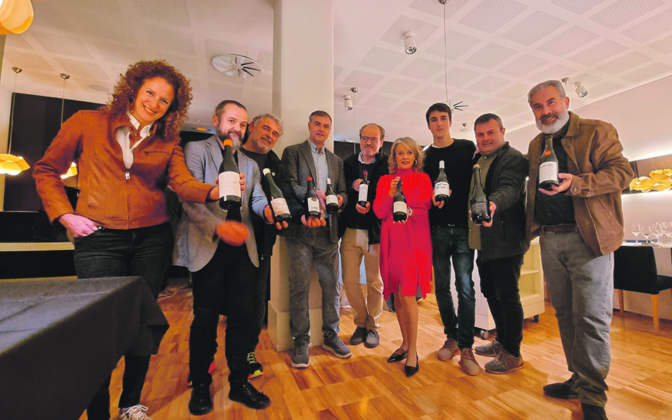 Guia Parker per als nostres vins: 7 extraordinaris i 38 excel·lents El Periòdic d'Ontinyent - Noticies a Ontinyent