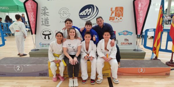 Un or i 4 bronzes per al Club Masters en la Copa Judo