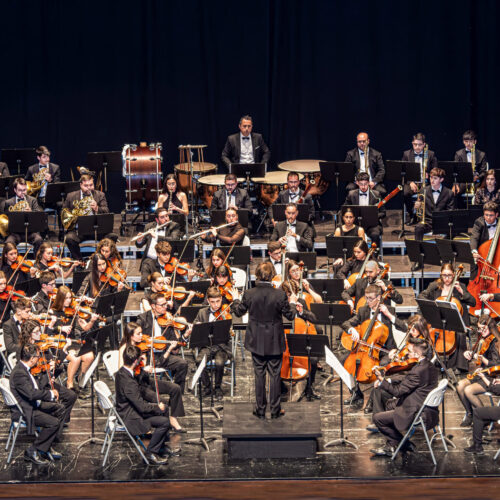 Caixa Ontinyent da un nuevo impulso a la orquesta sinfónica