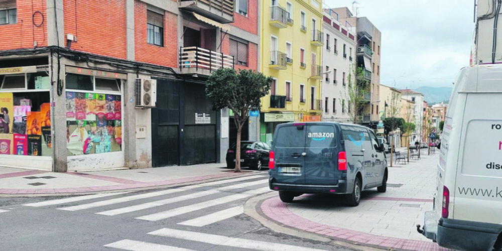 El comercio online reparte cerca de 1.000 paquetes diarios en Ontinyent