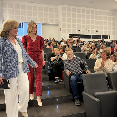 Nieves Herrero se reencuentra en Ontinyent con su infancia