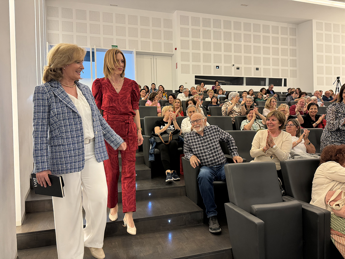 Nieves Herrero es retroba a Ontinyent amb la seua infància El Periòdic d'Ontinyent - Noticies a Ontinyent