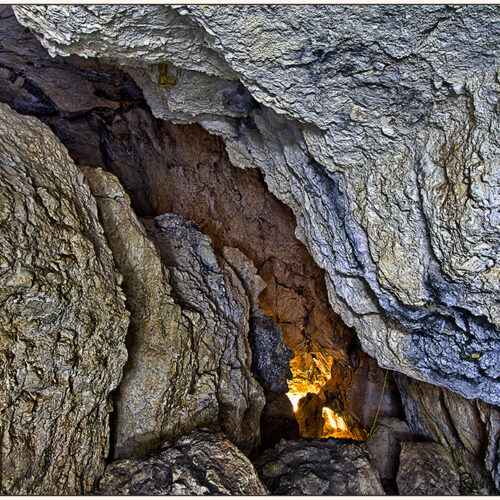 La Cueva del Averno, en un libro de leyendas valencianas