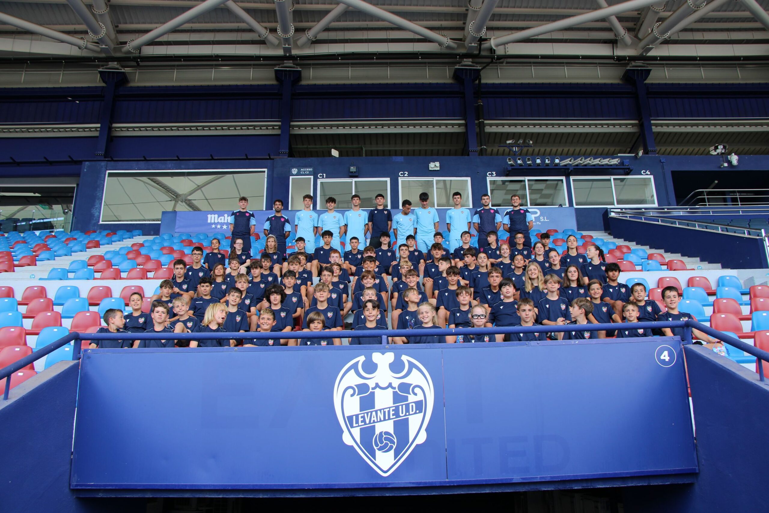 El Levante UD organitza campus per a jóvens talents a Atzeneta El Periòdic d'Ontinyent - Noticies a Ontinyent