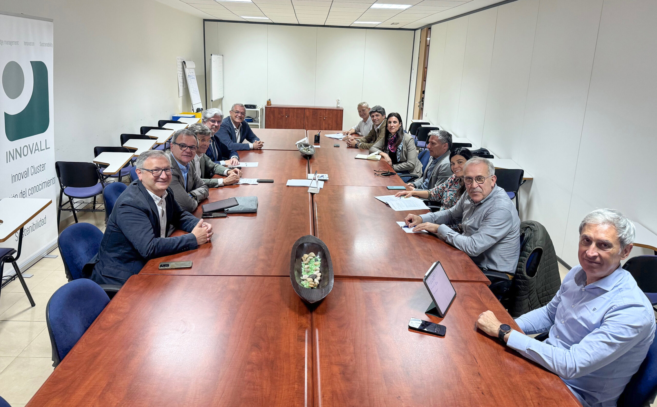 INNOVALL CLÚSTER impulsa la transferència tecnològica amb l’administració autonòmica El Periòdic d'Ontinyent - Noticies a Ontinyent