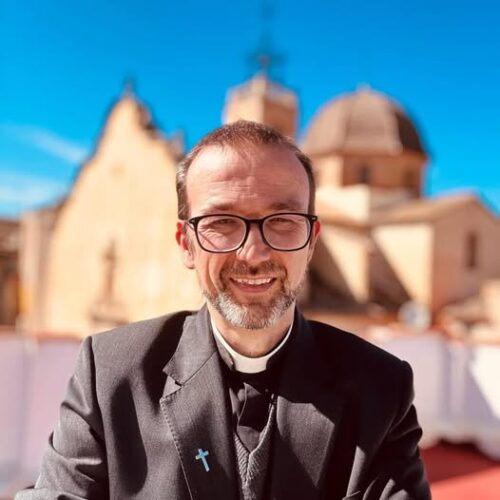 Grans canvis a l’església d’Ontinyent: fins a cinc moviments a les parròquies