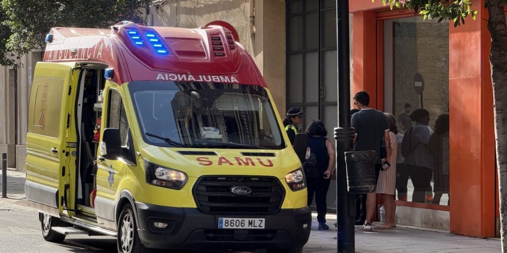 Traslladen a l’hospital a un xiquet atropellat a l’avinguda Ramón y Cajal