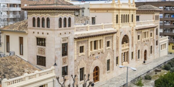 La UV invertirà 250.000 euros en la millora del paviment de l’edifici Lluis Vives