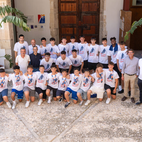 El Junior i l’Infantil de l’Ontinyent CB, rebuts per l’alcalde