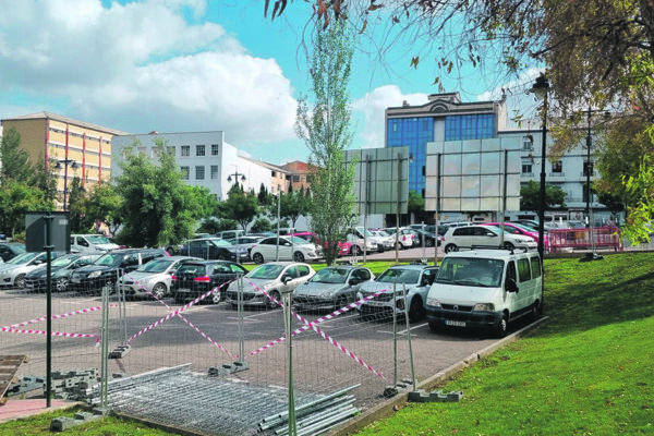 Una promotora planteja 80/100 vivendes al pàrking de Paduana