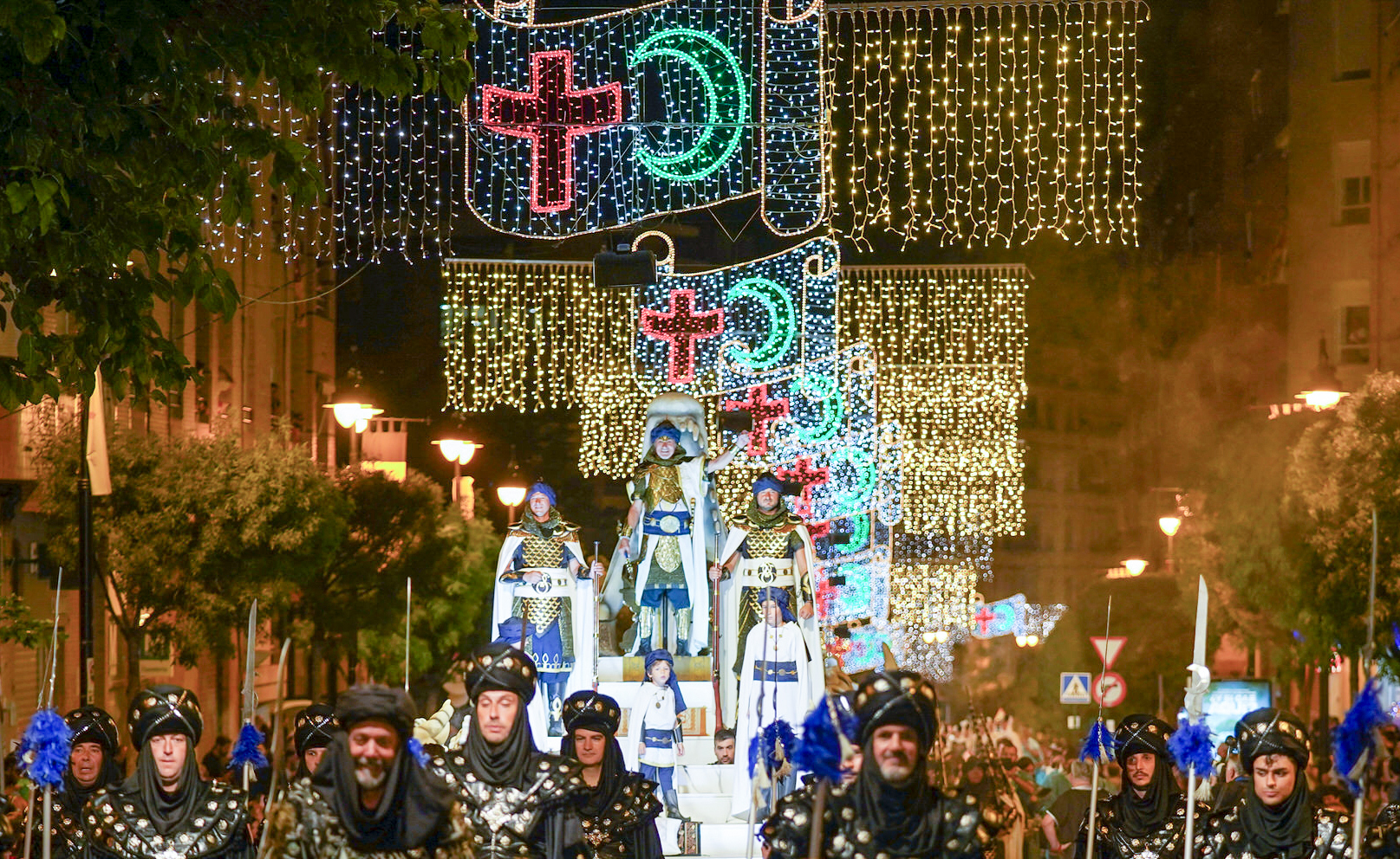 Adjudiquen en concurs públic l’enllumenat extraordinari de festes per 500.293 euros El Periòdic d'Ontinyent - Noticies a Ontinyent
