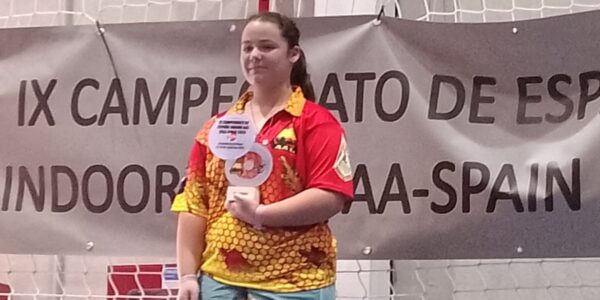 L’ontinyentina Lucía Juan, campiona d’Espanya de tir amb arc